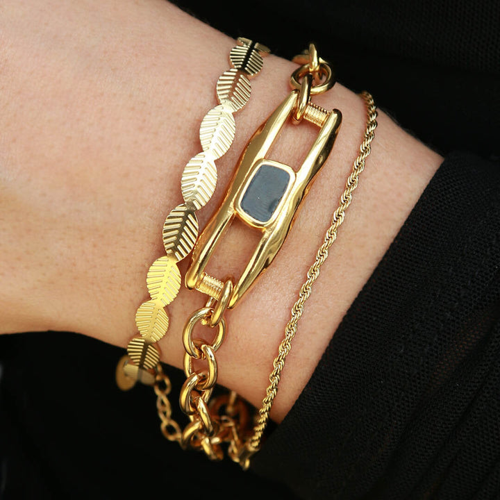 Goldkette im Armband-Stil