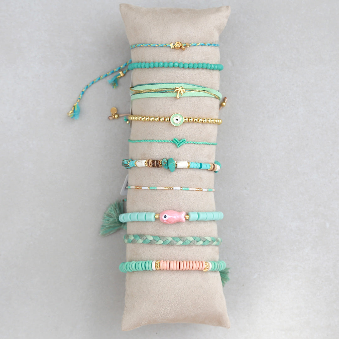 Display kussentje met 10 turquoise armbandjes