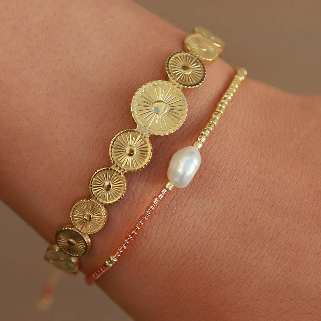 Gouden bangle circle