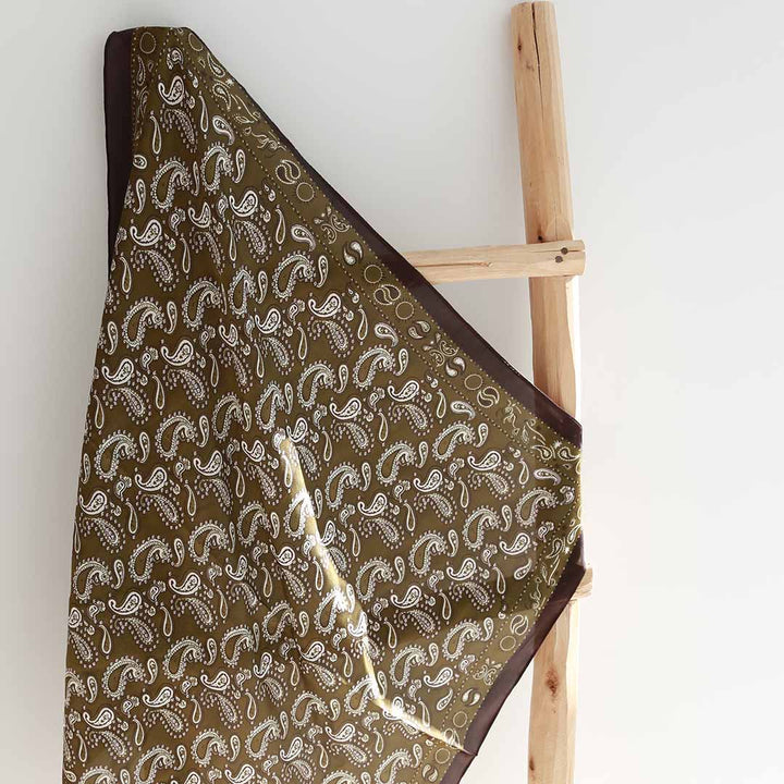 Bandana Schal mit olivgrünem Paisley-Muster