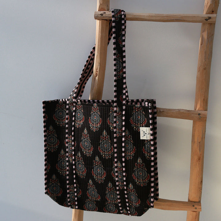 Blockprint shoulder bag Indian black