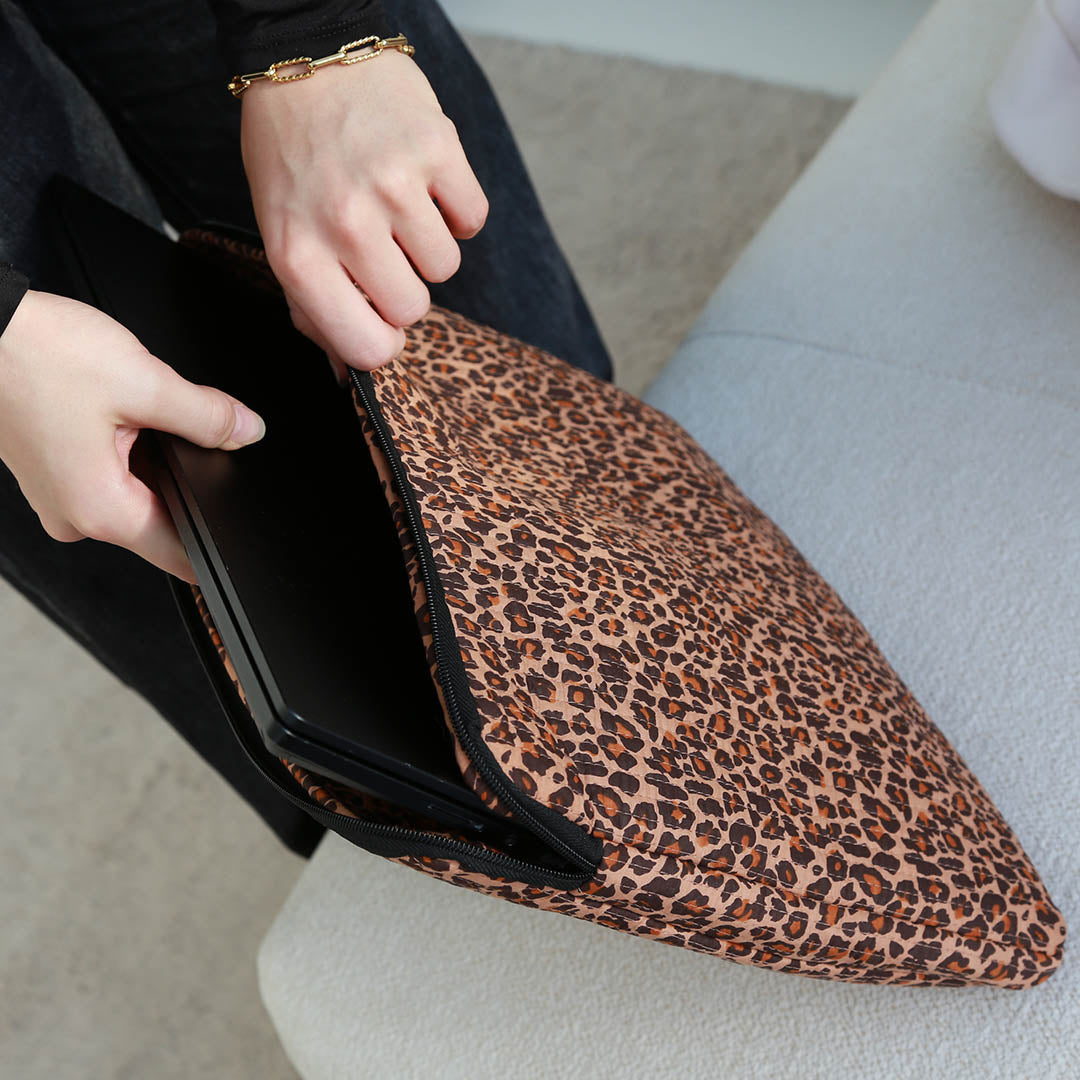Laptop sleeve leopard