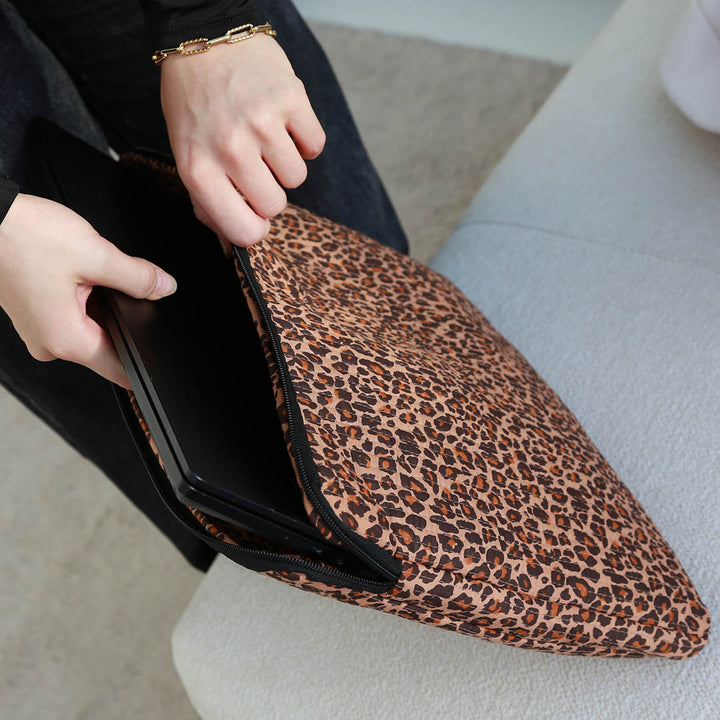 Laptop sleeve leopard