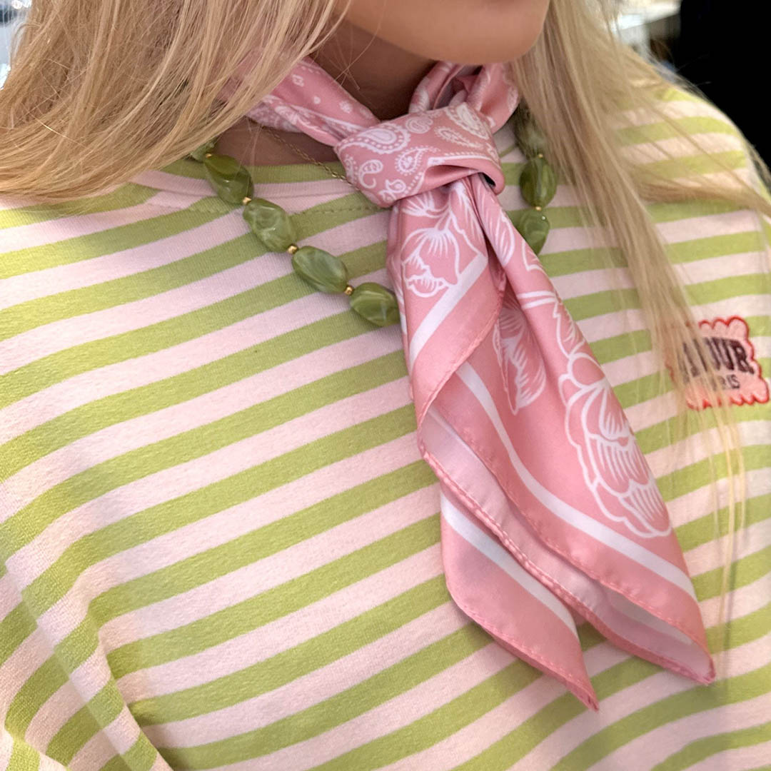 Satijnen bandana sjaal rose