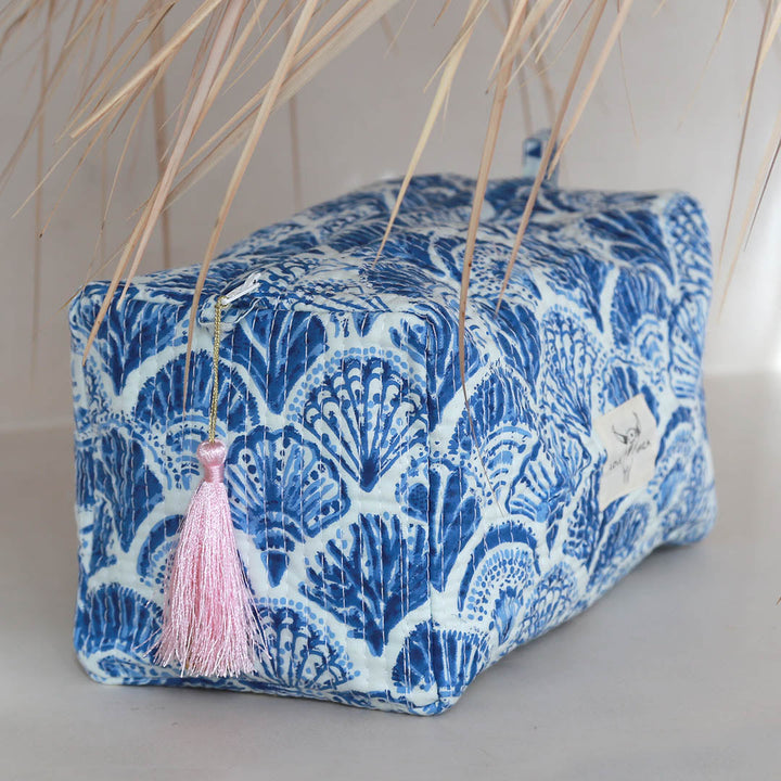 Blockprint toilettas zee blauw